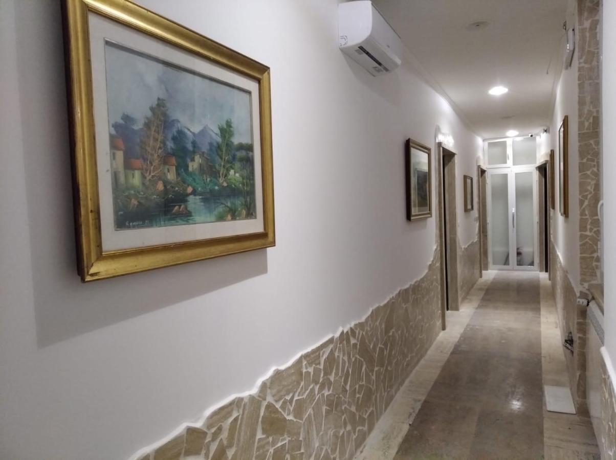 Hotel Barone House Roma Esterno foto
