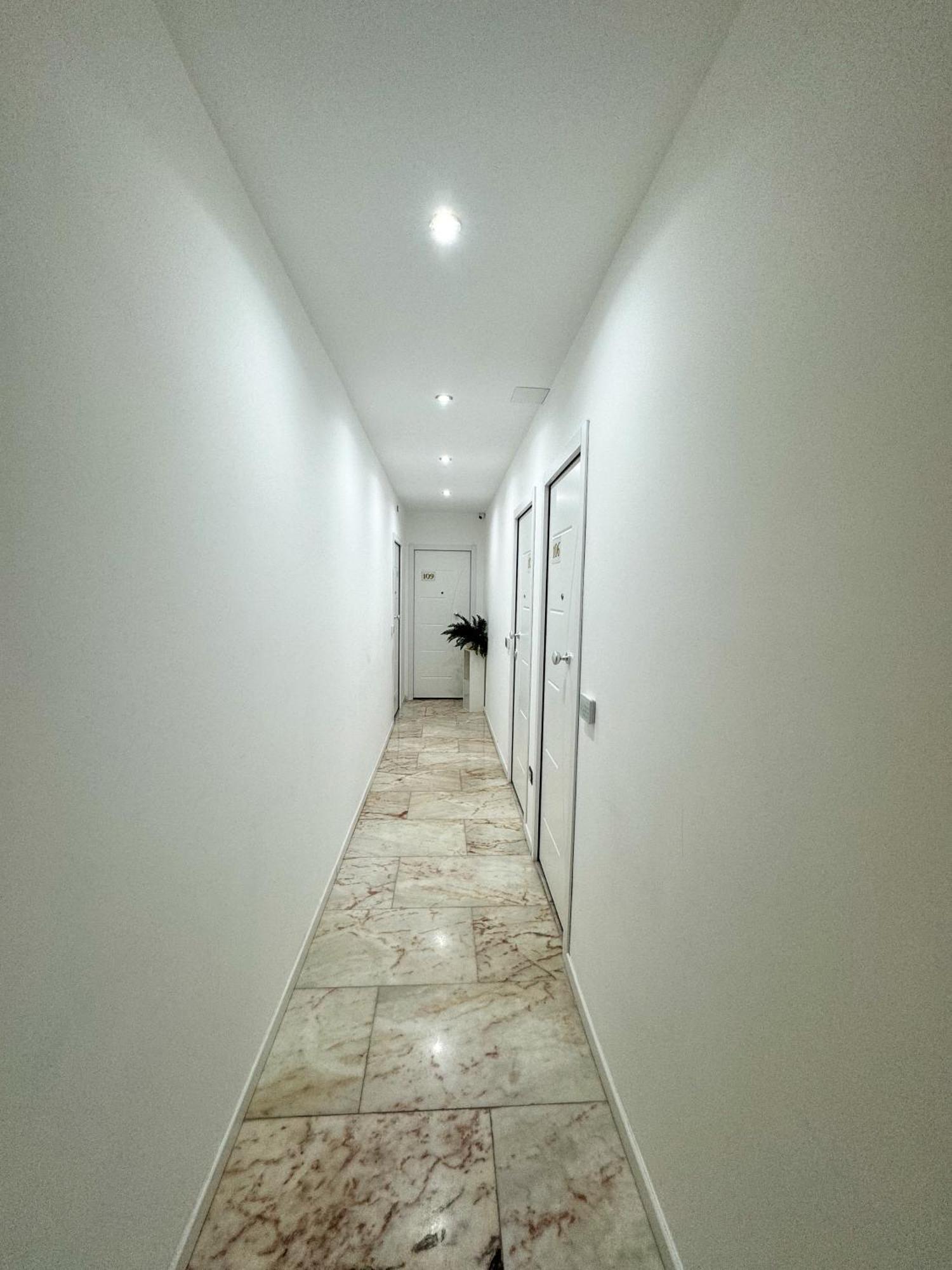 Hotel Barone House Roma Esterno foto