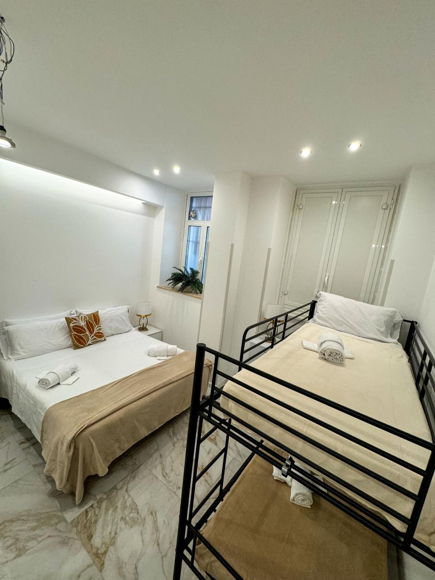 Hotel Barone House Roma Esterno foto