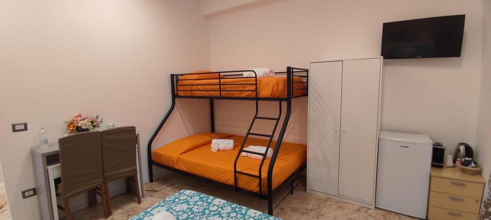 Hotel Barone House Roma Esterno foto